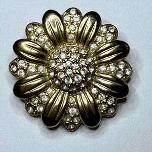 vintage gold-tone flower brooch